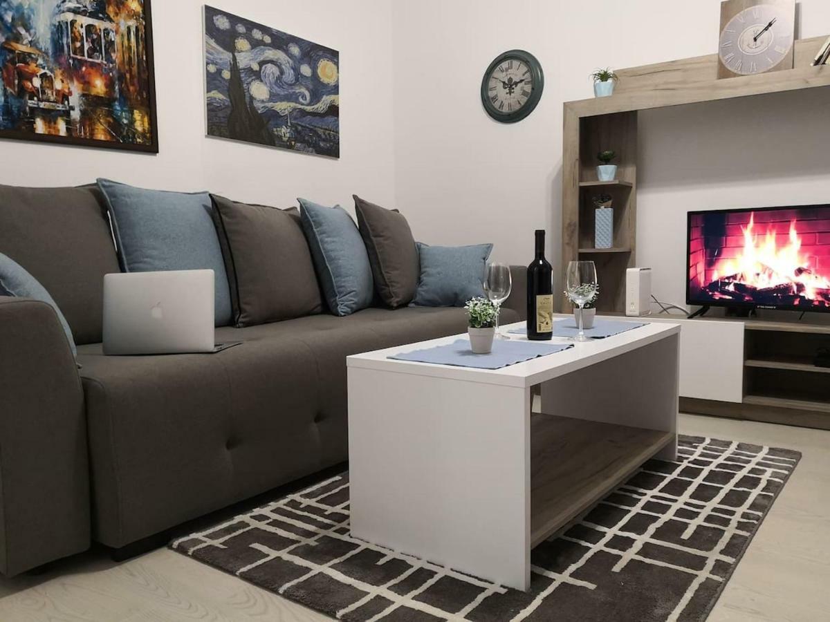 Vasa Central Studio Novi Sad Exteriör bild